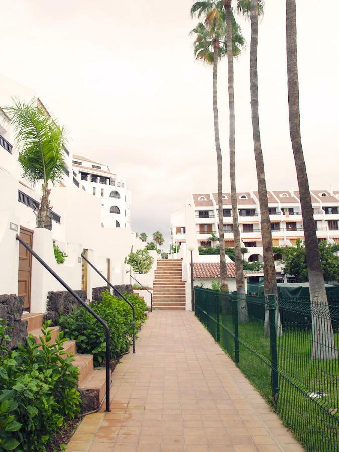 2 Min Walk To Beach - Private Solarium Bungalow Costa Adeje  Extérieur photo